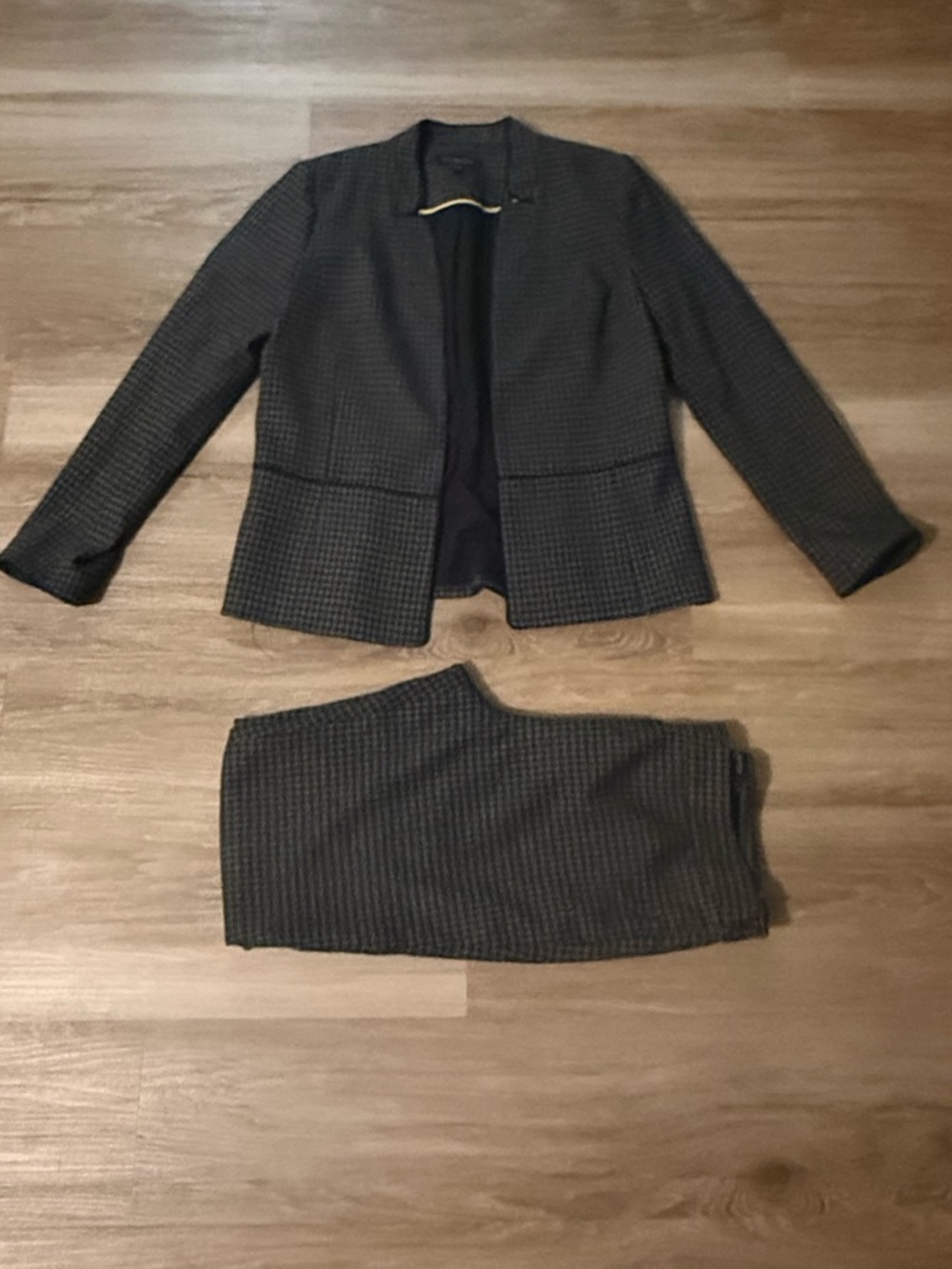 Talbots | Women's Dark Gray & Navy Blue Houndstooth Blazer and Pant Suit